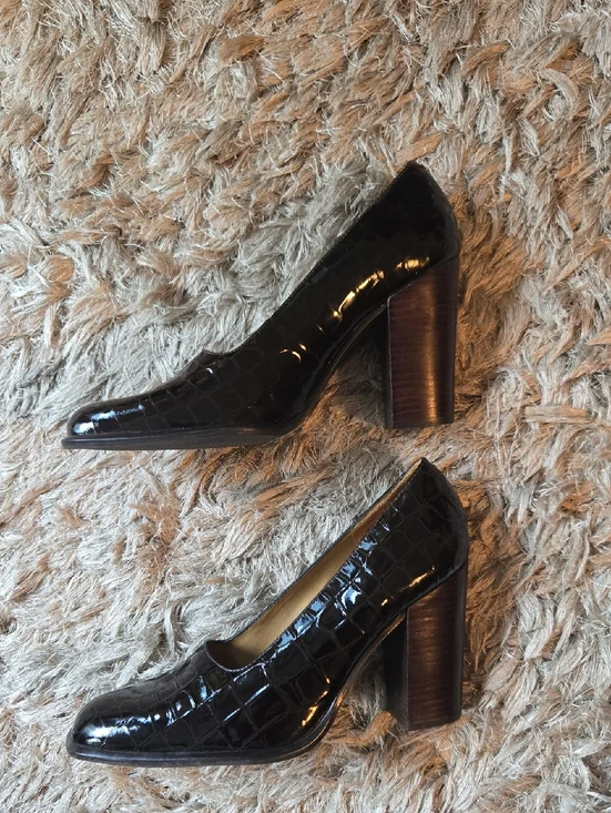 Vintage Ipanema Black Patent Leather Croc-Embossed Block Heel Pumps - Picture 4 of 12